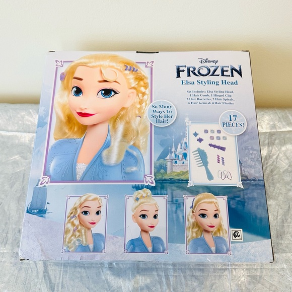 NIB Disney Frozen Elsa Styling Head /17 Pieces - Picture 2 of 6